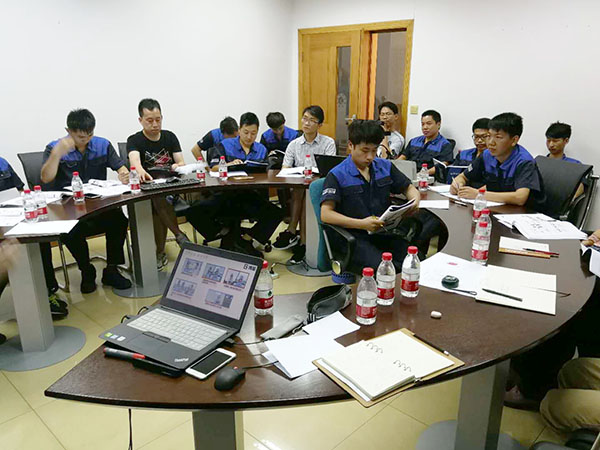 金牌班組長培訓(xùn)現(xiàn)場 金牌班組長培訓(xùn)現(xiàn)場