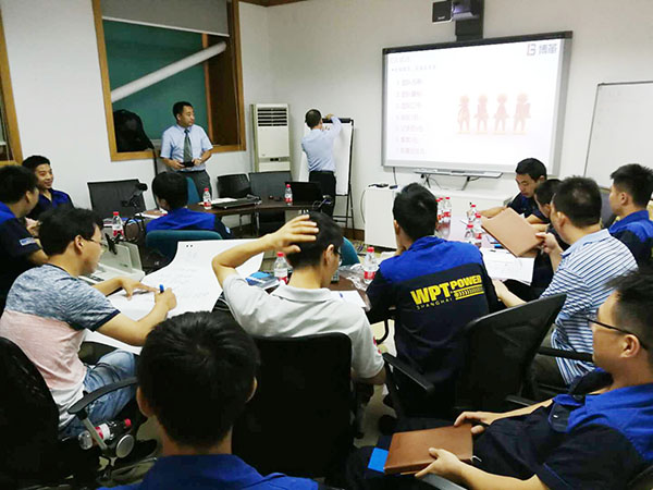 金牌班組長培訓(xùn)授課現(xiàn)場 金牌班組長培訓(xùn)授課現(xiàn)場