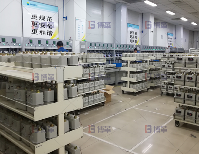 集中測試目視化及規(guī)劃，利用治具進(jìn)行測試自動(dòng)化設(shè)計(jì)